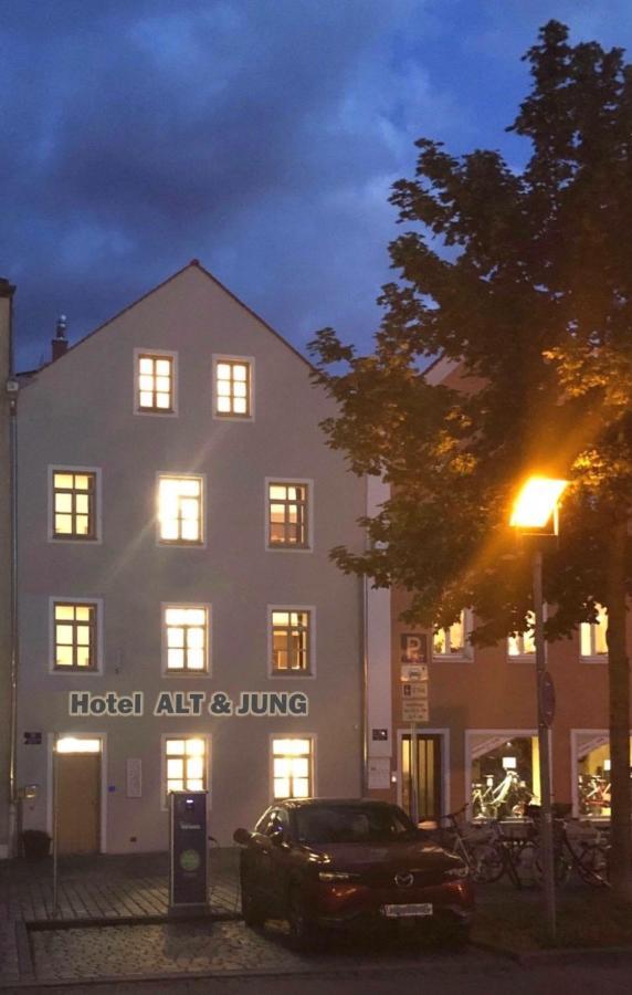 Altstadthotel Alt & Jung レーゲンスブルク エクステリア 写真